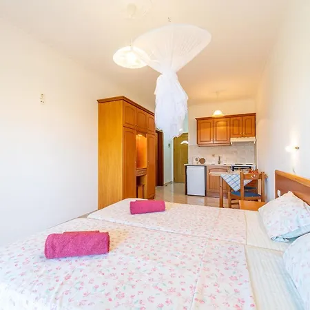 Giannis 3 Apartmán *